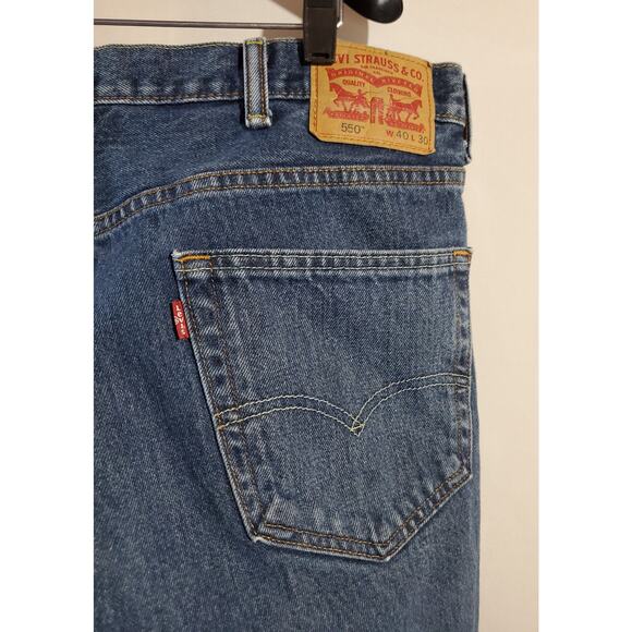 Levi's 550 Relaxed Fit Men's 40x30 Medium Wash Straight Leg Denim Blue Jeans - Picture 7 of 13